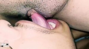 WOW BAD KITTY CRAVES THAT WET PUSSY LICKING ACTION?