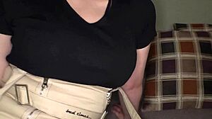 part 2 her overflowing squirt floods everything as she hunts guys on sns for more cock