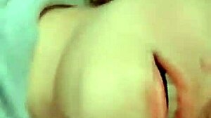 linda is so submissive she lets me lick her vagina