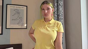 How About I Try Your Pussy Instead Of Pizza I Fucked The Cute Pizza Delivery Girl