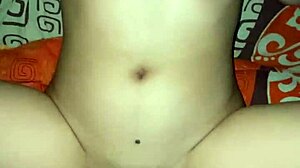 Asian girlfriend first time homemade sex