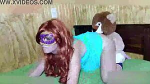 me folla un oso de peluche furry hentai trailer