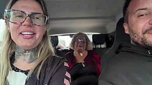 Chamamos a senhora de 63 anos que estava na buscando aposentadoria ela aceitou a foder gostoso vov� safada e fogosa soltou leite pelos seus peitos e ficou toda molhada