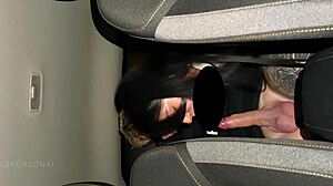 mi vecina escapes in pijama to ride cock in car backseat