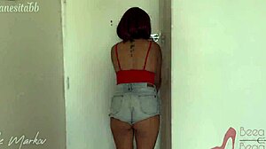invites her friend to meet her boyfriend