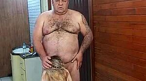 Loira De 24 Anos Adora Mamar Ate Sair Leitinho