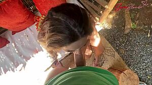 Забърках я, но хотелският сервитьор взе бакшиша ми за свирки и секс - Сара Блонд