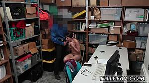 Polizia delle Tette Hentai Catturata da Poliziotto Furtivo