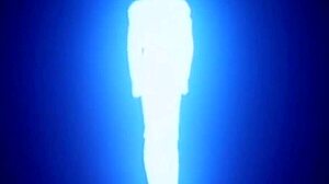 Troia anime con occhiali fisticata fantastica di giochi rudi. Il suo corpo minuto 18+ prende una scopata dura.