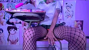 이 JOI는 네가 날 꼿꼿하게 쓰고 싶다면 완벽해. 제발 내 입에 네 정액을 줘! 😈