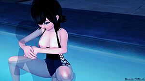 Mavis 在酒店特兰西瓦尼亚泳池边享受比基尼乐趣