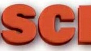 Obří kouč blond futa pokryje obličej zrzavé holky