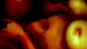 3D-skønhed med store patter i vild gangbang