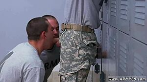 爸爸，那个鸡巴有多大？军用同性动漫士兵在群交中狂野！