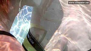 Óriási fasz gag-eli Minnie-t manga mélyen