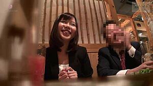 Ο αφεντικός μου στη δουλειά δίνει άτακτο μασάζ