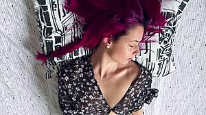 Глаза в глаза, пока она кончает 3 раза интенсивно