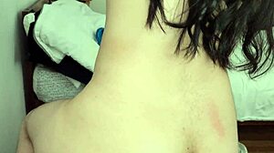 ऑफिस में झपकी के दौरान सहकर्मी को चुपके से चोदा