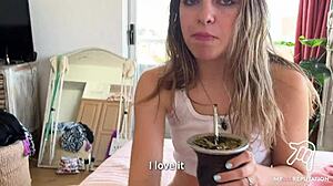 ऑर्गेज्म हिट व्हाइल वॉचिंग हेंटाई विथ हिम कमिंग इनसाइड मी