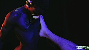 Prekleto! Growlboys sprosti BBC werecat za bareback mišičaste hunkse v tesni rit!